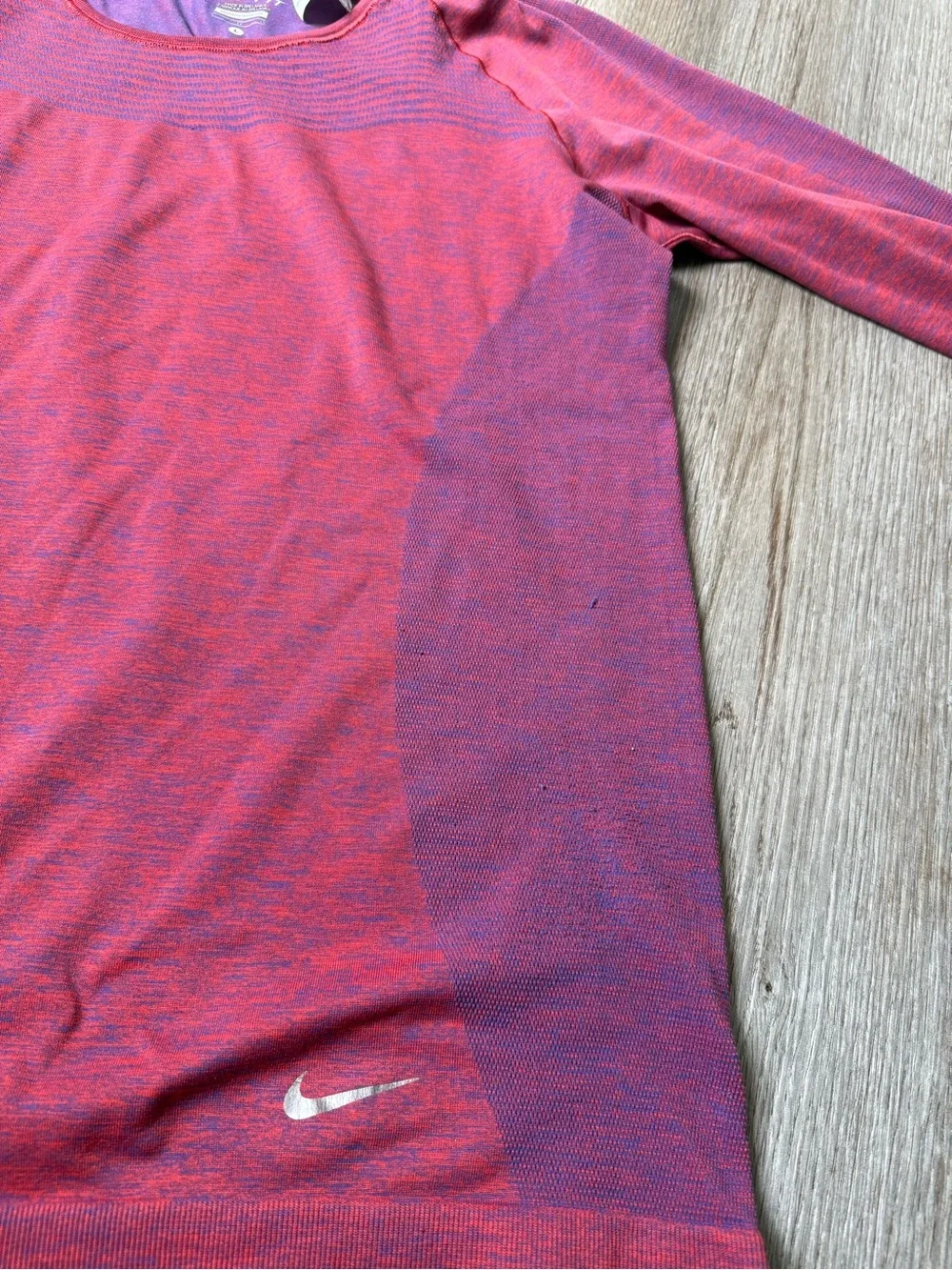 Nike Dri Fit Long Sleeve Performance Top Running Workout Top Red Purple Size L